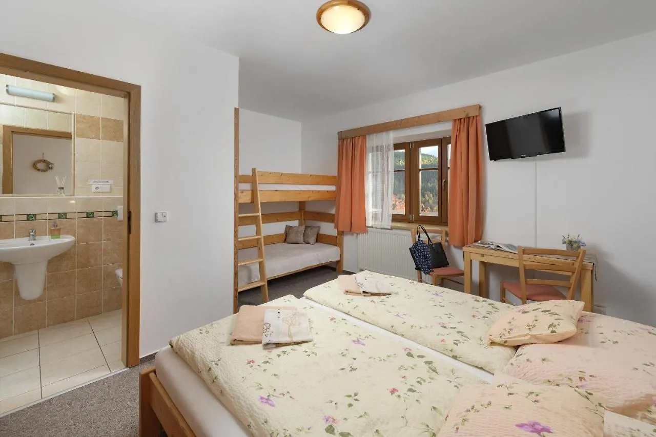 U Novotnych Guest House Spindleruv Mlyn 2*,